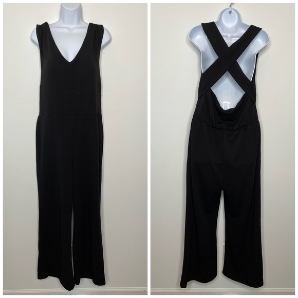 Speechless Black Cross Back Jumpsuit With Pockets - Picture 1 of 12